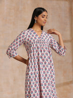 trueBrowns White With Pink Blue Floral Block Print Cotton Flared Slit Kurta Pant Set | Grocsy