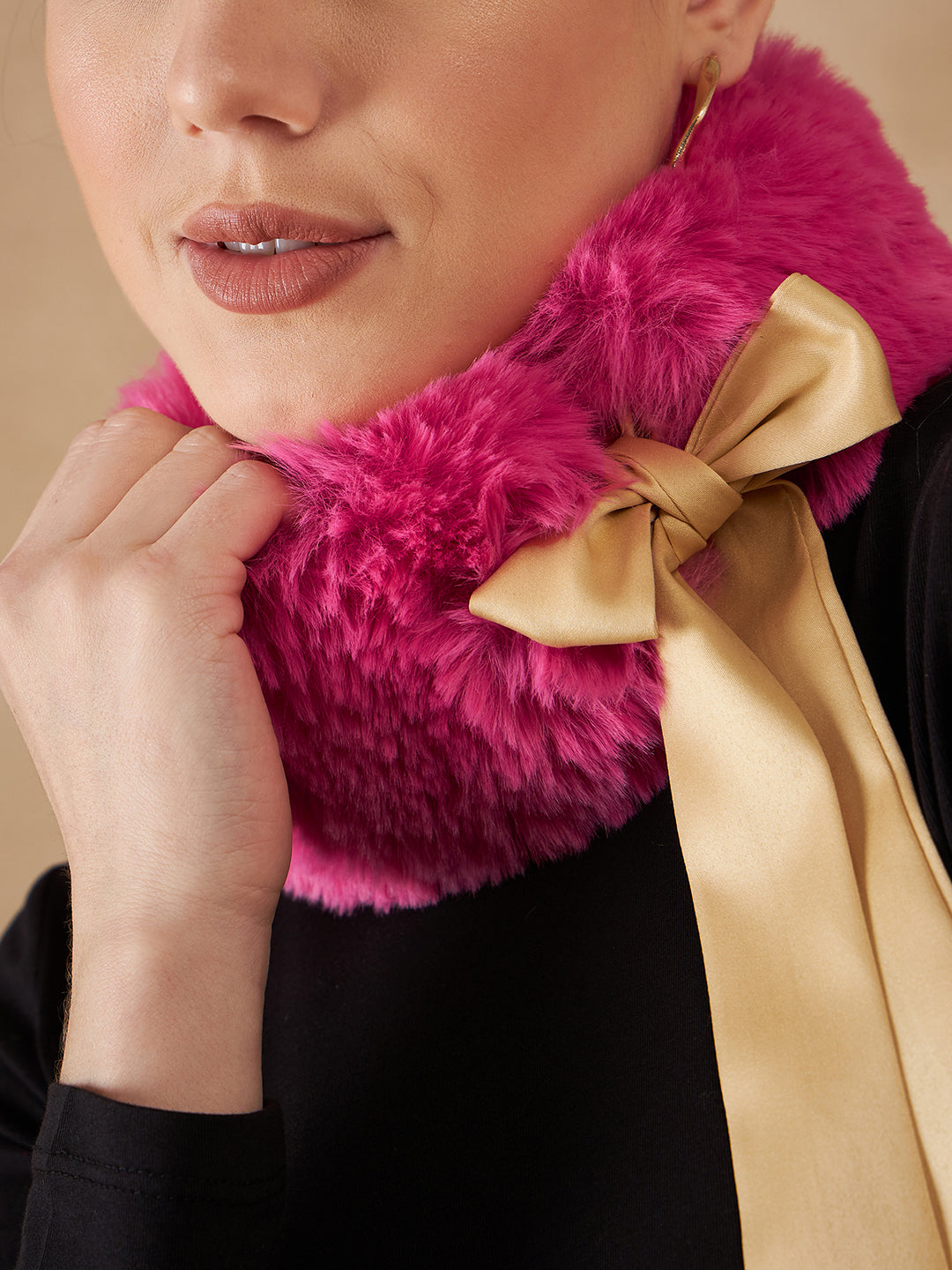 InWeave Women's Light Pink Fur Neckpiece | Grocsy
