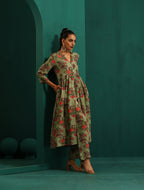trueBrowns Green Floral Muslin Silk Printed Front Slit Kurta Pant Set | Grocsy