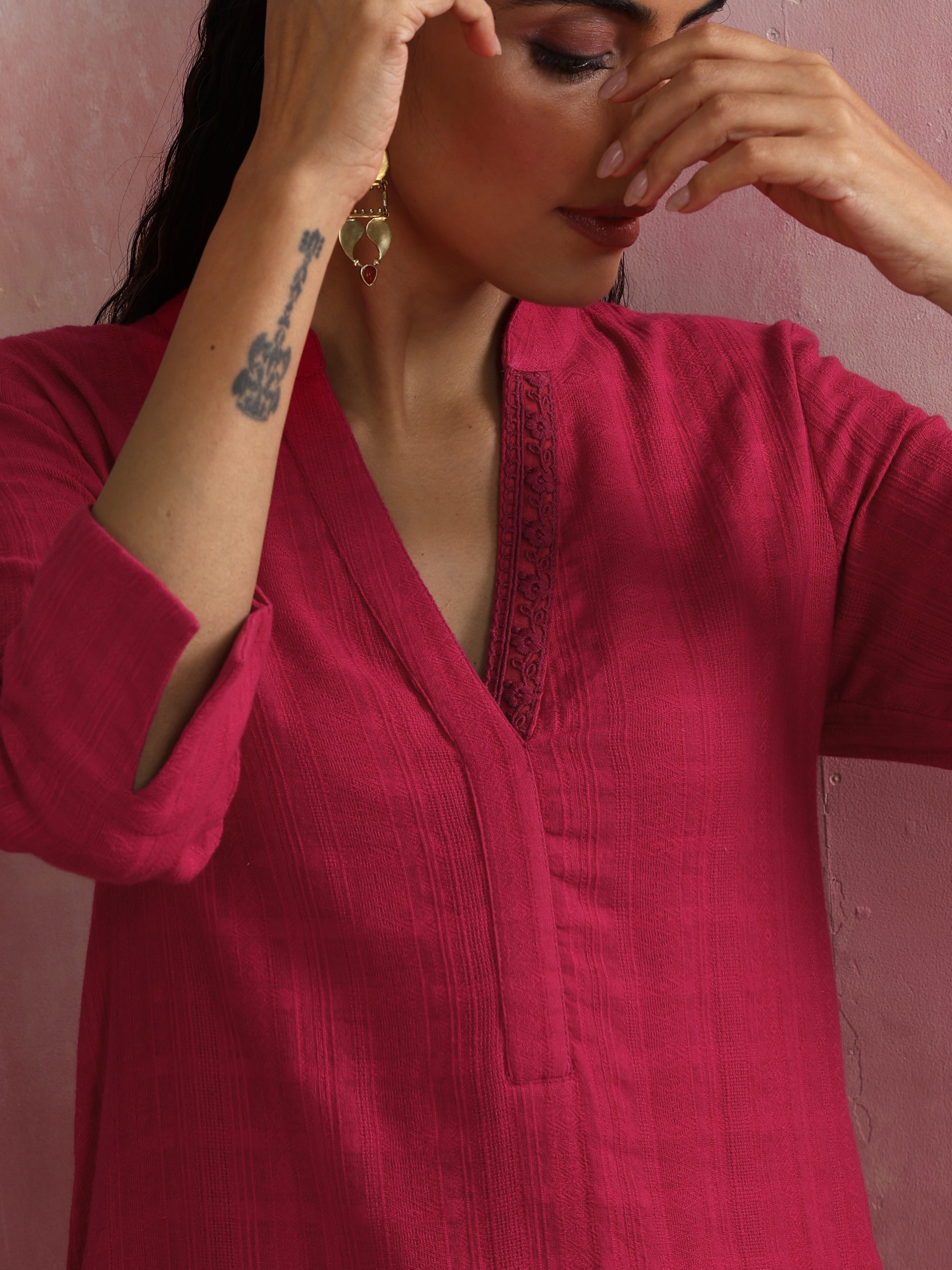 trueBrowns Magenta Cotton Dobby Kurta Set | Grocsy