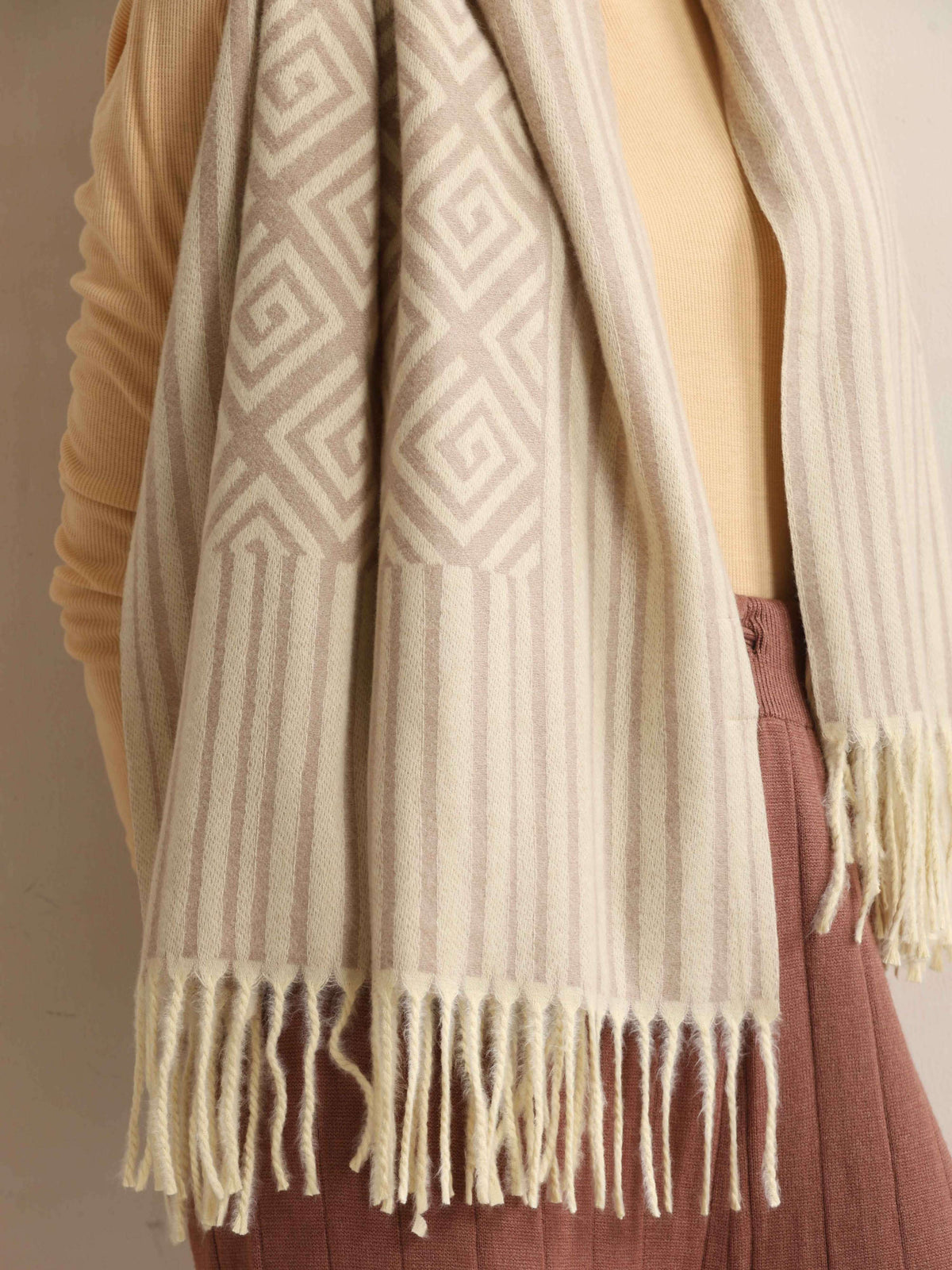 trueBrowns Beige Geometric Woollen Stole | Grocsy