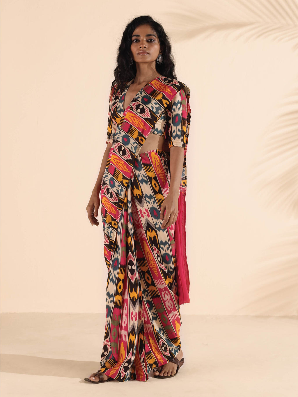trueBrowns Cola Pink Muslin Ikat Saree | Grocsy