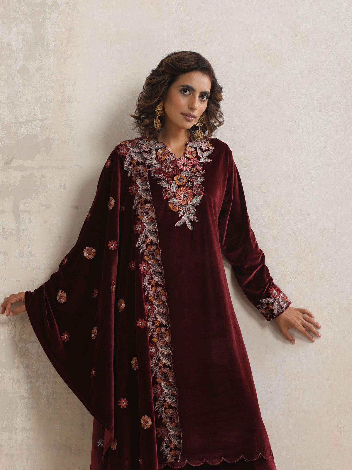 trueBrowns Maroon Velvet Floral Embroidered Kurta Pant Dupatta Set | Grocsy