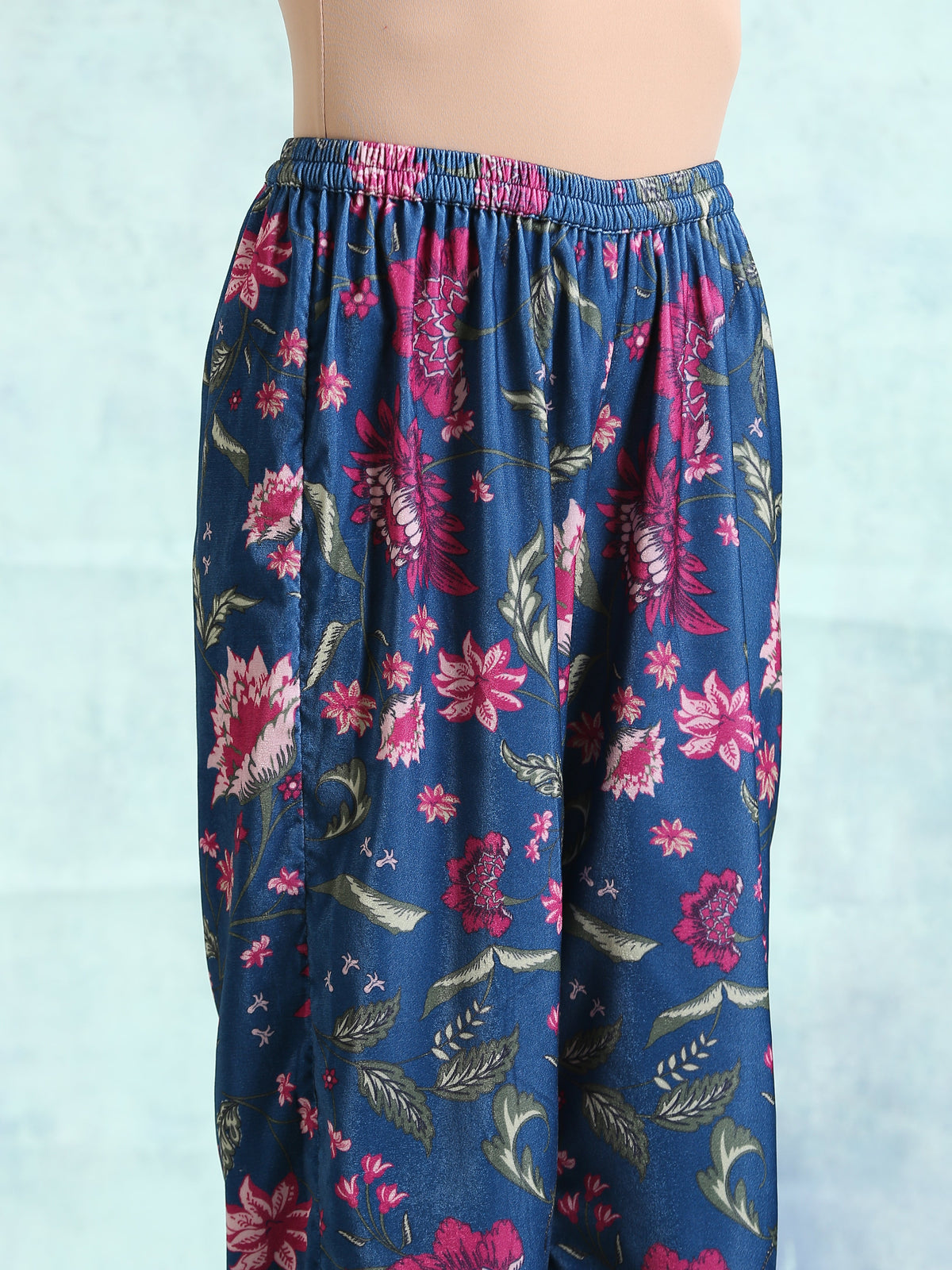trueBrowns Blue Printed Velvet Pant | Grocsy
