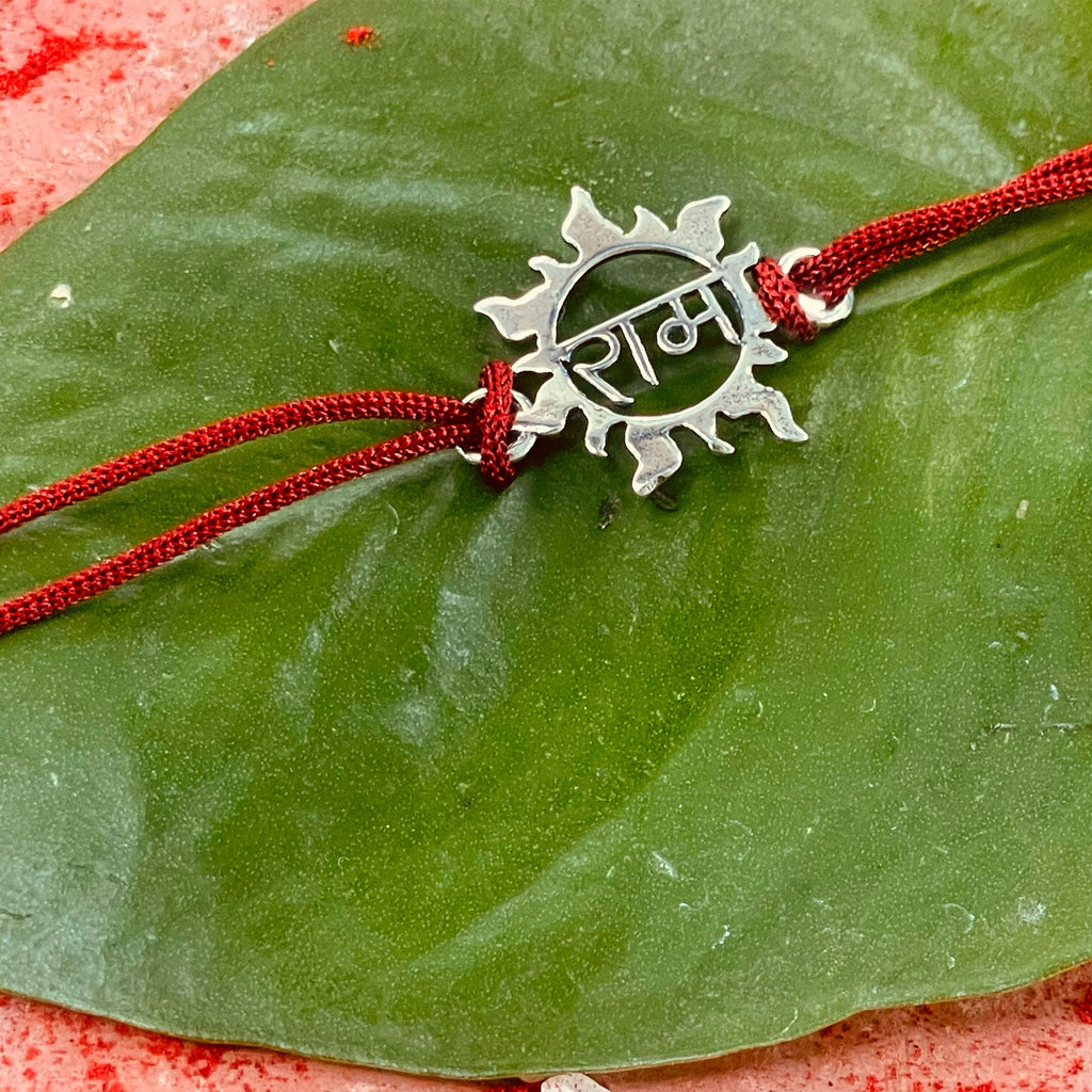 trueBrowns 925 Sterling Silver Ram Thread Rakhi | Grocsy