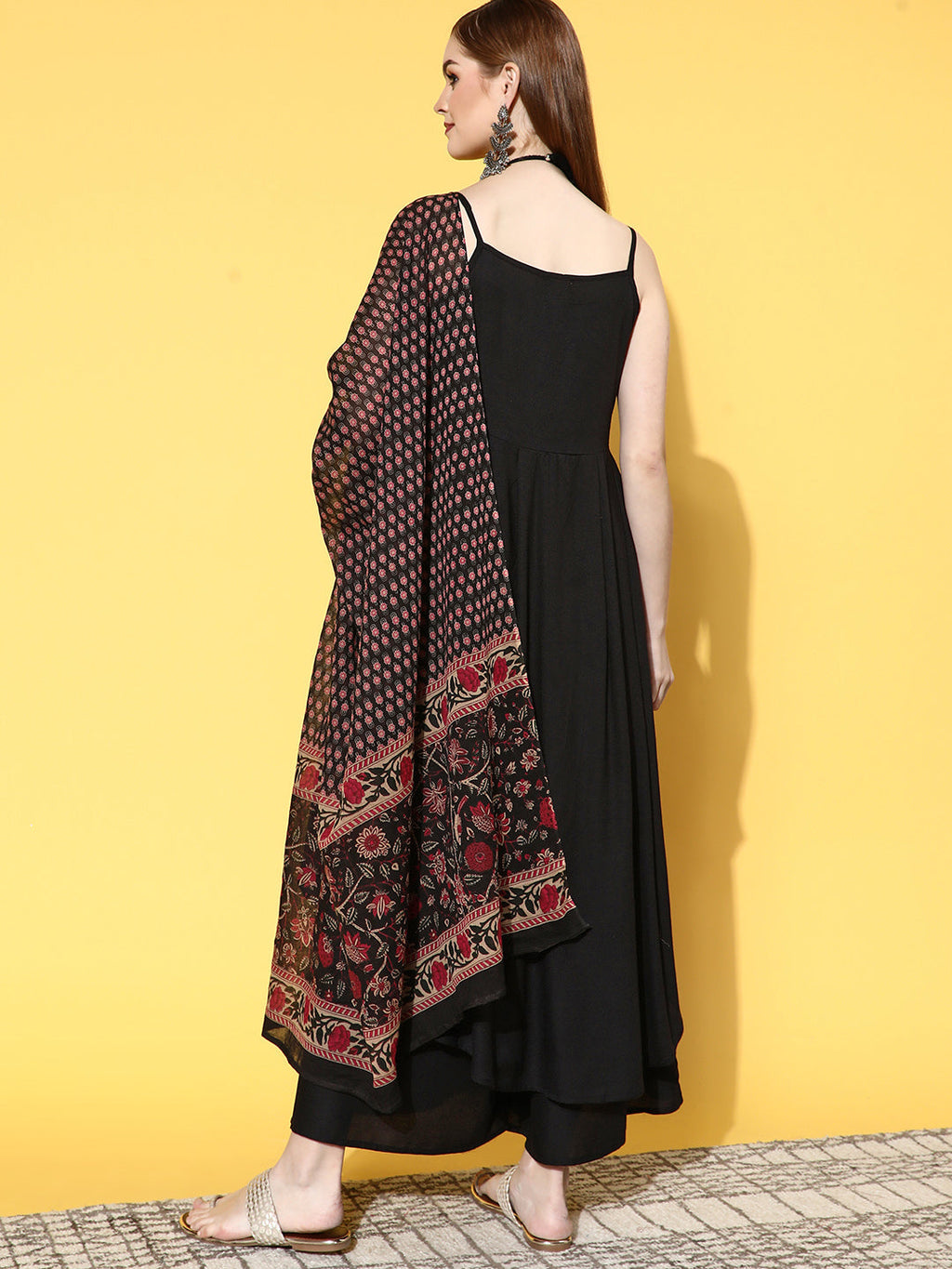 InWeave Women's Strappy Set With Black Pink Ethnic Print Cotton Dupatta | Grocsy