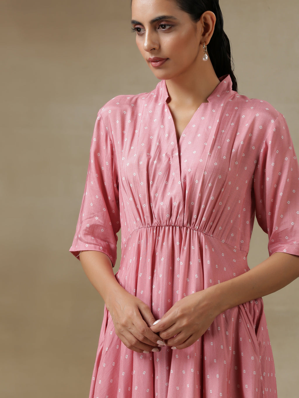 trueBrowns Light Mauve Bandhani Printed Silk Handkerchief Kurta Pant Set | Grocsy