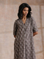 trueBrowns Clay Dabu Zig-Zag Motifs Print Cotton Kurta Pant Set | Grocsy