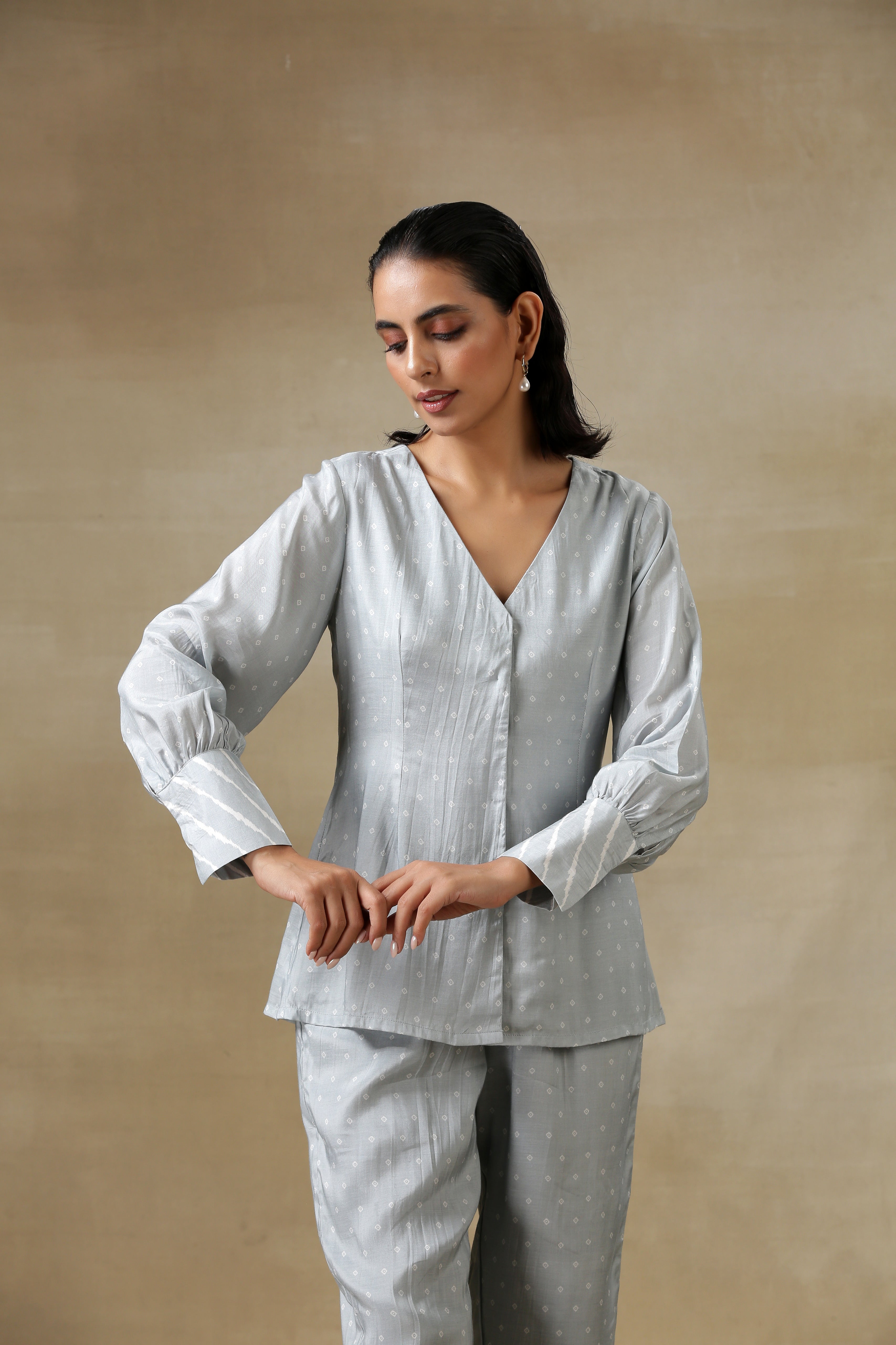 trueBrowns Grey Bandhani Printed Silk Front Open Short Co-Ord Set | Grocsy