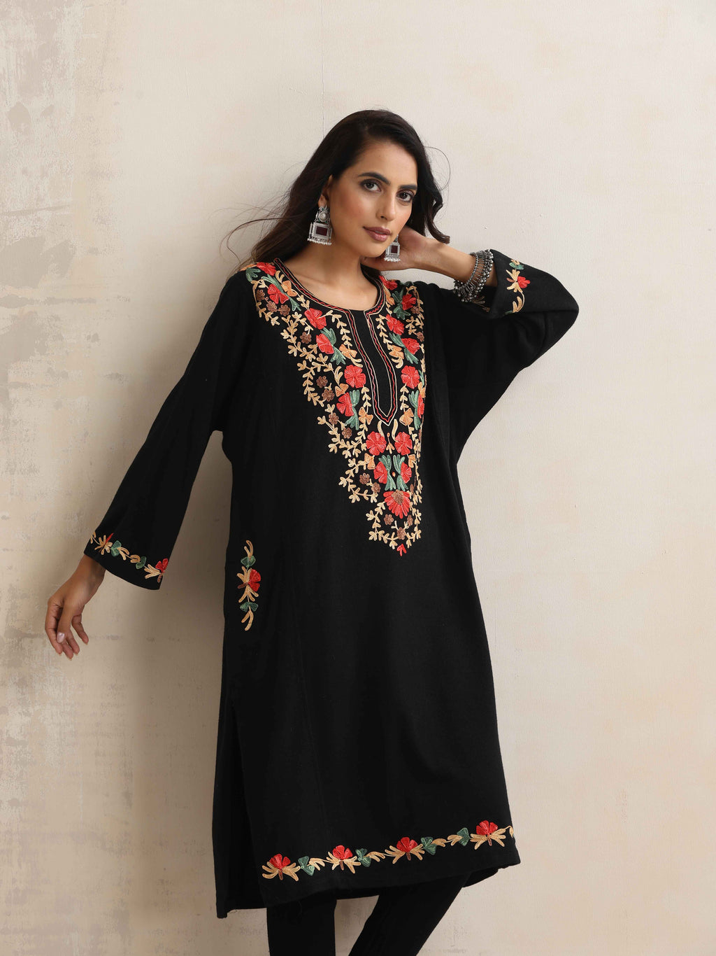 trueBrowns Black Kashmiri Embroidered Woollen Phiran Kurta | Grocsy