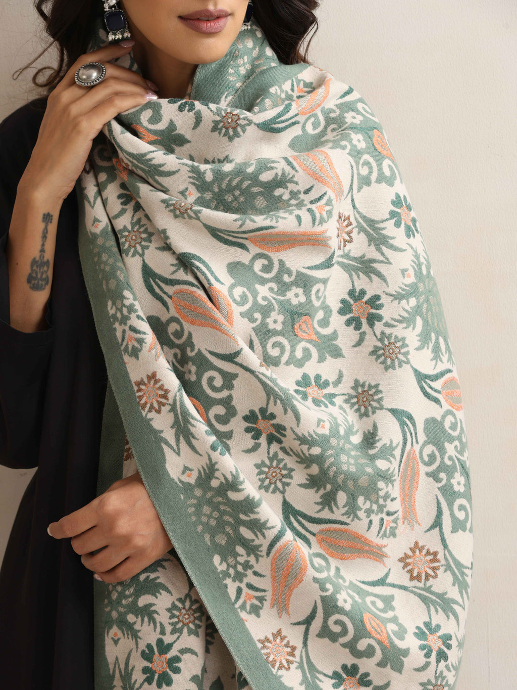 trueBrowns Green Floral Reversible Woollen Stole | Grocsy