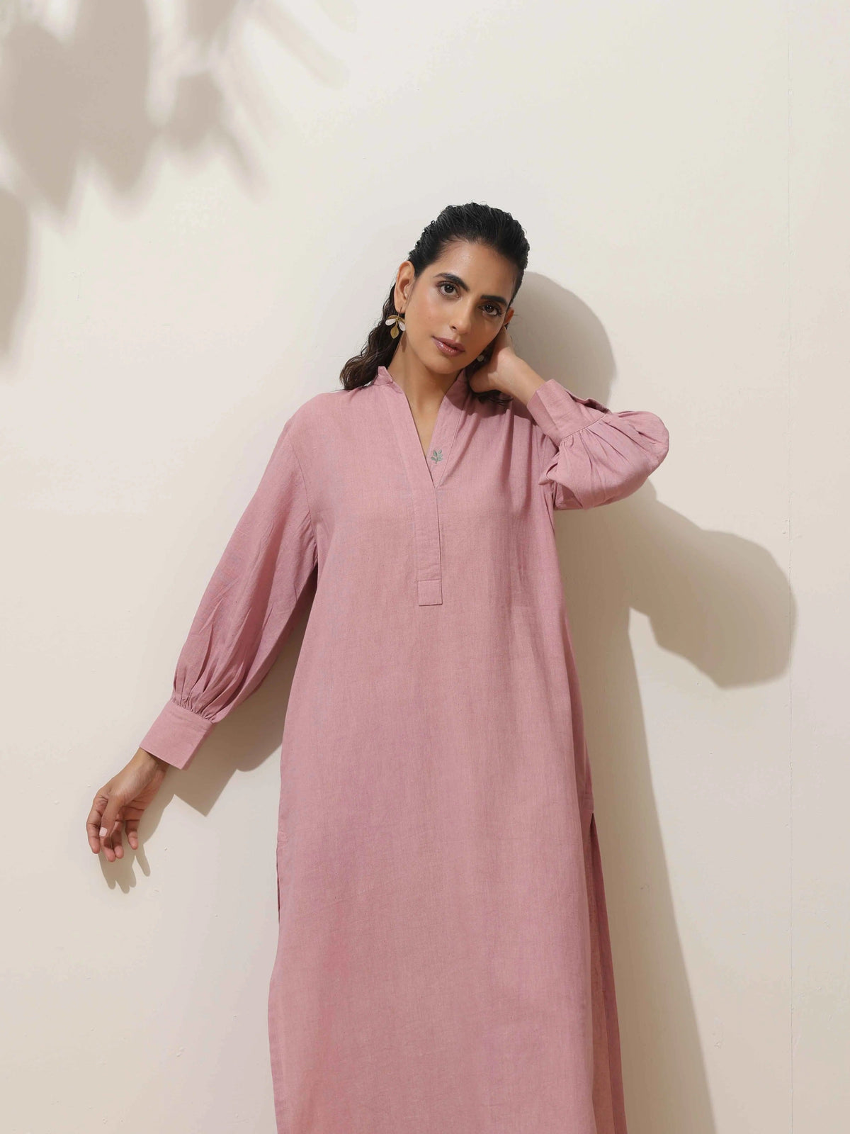 trueBrowns Pink Cotton Linen Kurta Pant Set | Grocsy