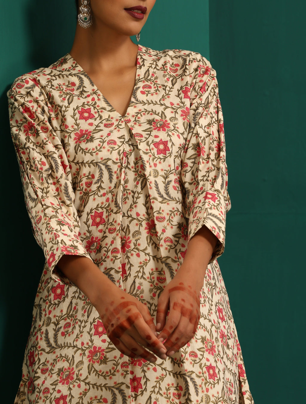 trueBrowns Pink Floral Cotton Printed Neck Pleat Co-ord Set | Grocsy