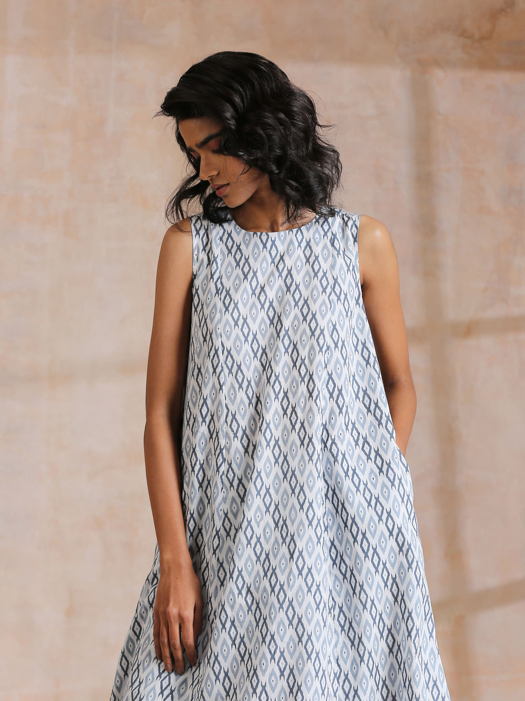 trueBrowns Multi Grey On Grey Ikat Print Cotton High-Low Co-Ord Set | Grocsy
