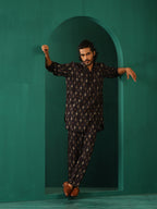 trueBrowns Men's Black Tonal Ikat Muslin Silk Printed Co-ord Set | Grocsy