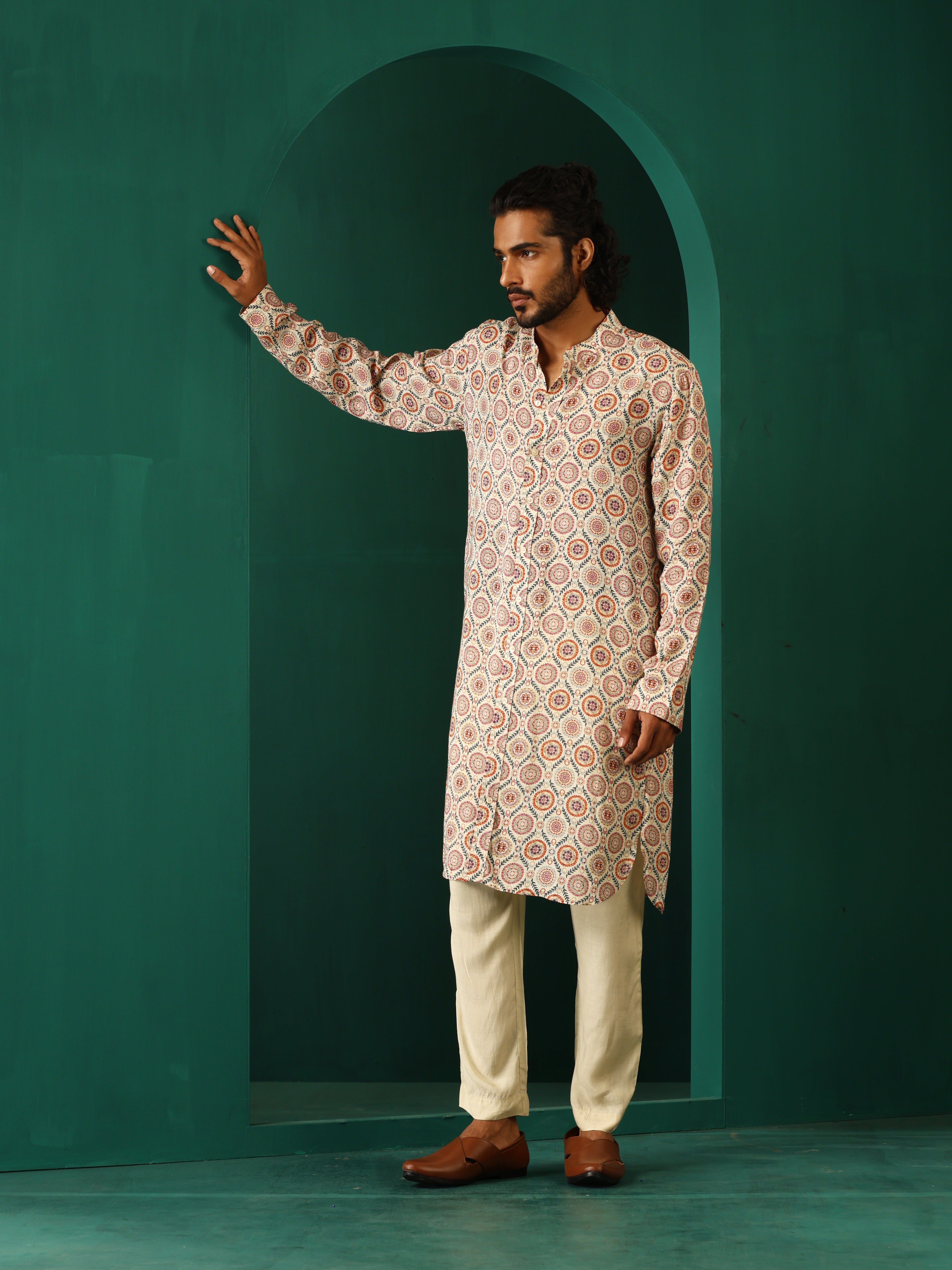 trueBrowns Men's Off White Circle Floral Muslin Silk Printed Long Kurta | Grocsy