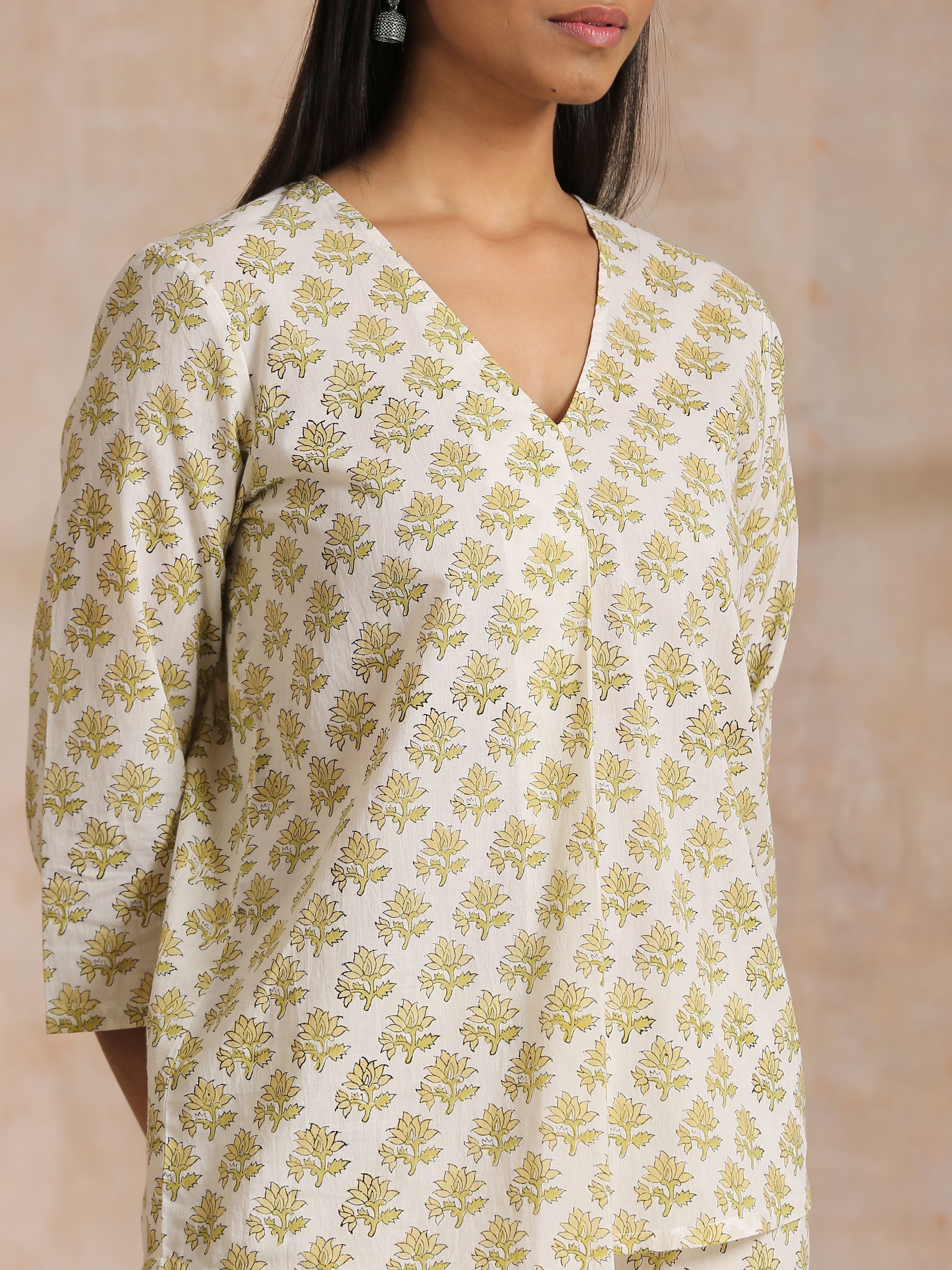 trueBrowns Green Buta On Off-White Block Print Cotton Co-Ord Set | Grocsy