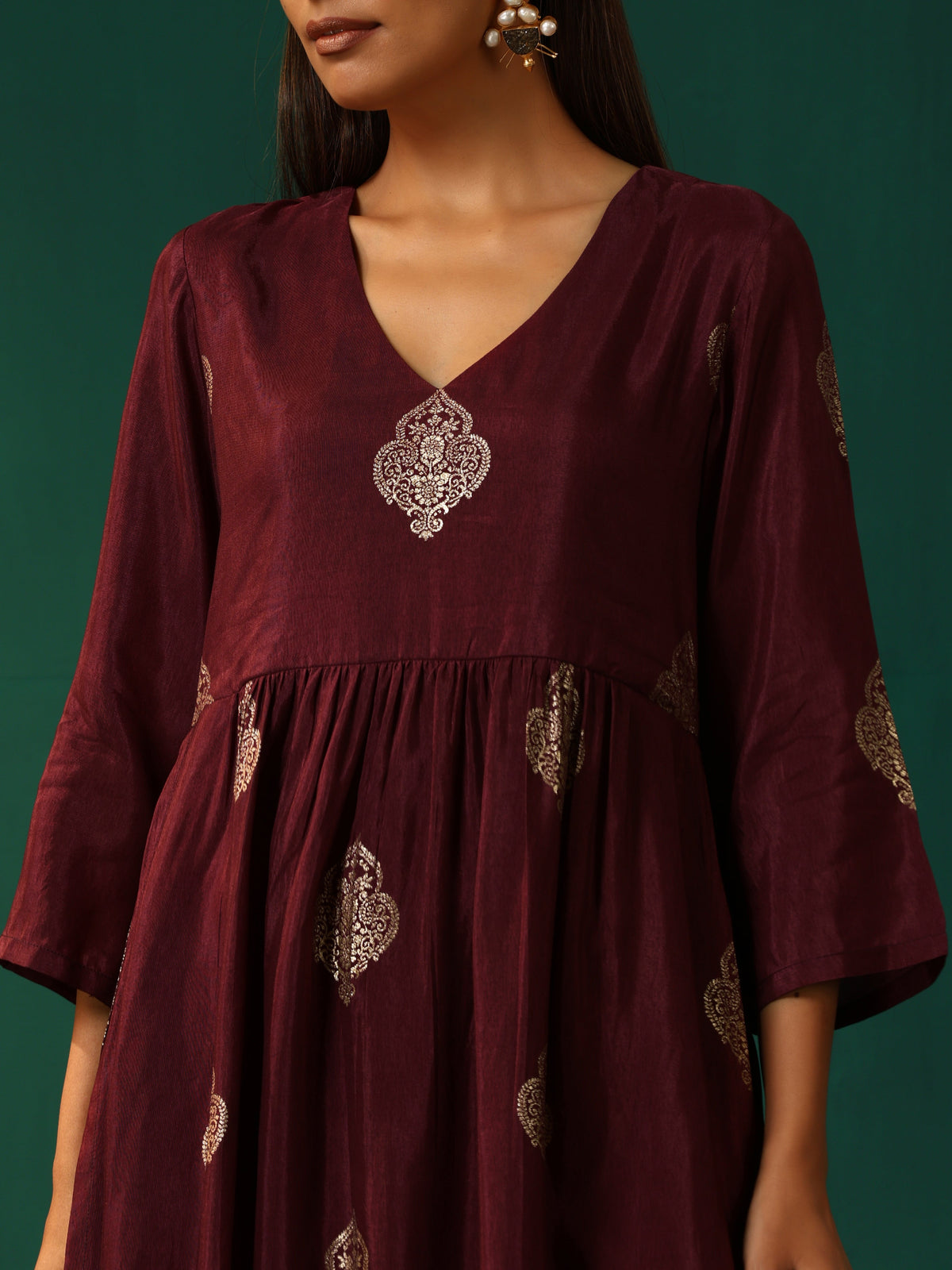 trueBrowns Wine Geometric Viscose Silk High Slit Kurta Pant Set | Grocsy