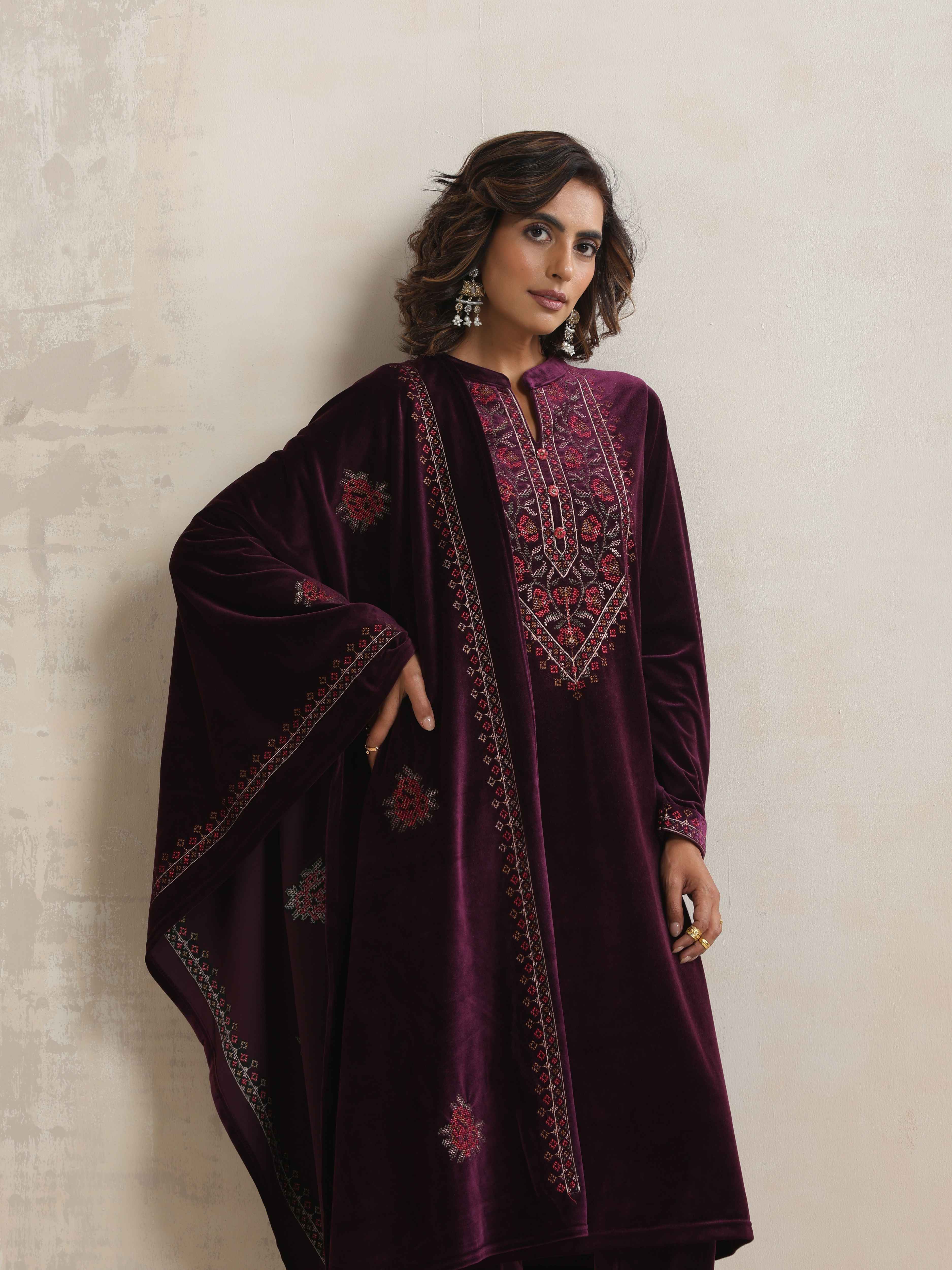 trueBrowns Purple Velvet Floral Embroidered Kurta Pant Dupatta Set | Grocsy
