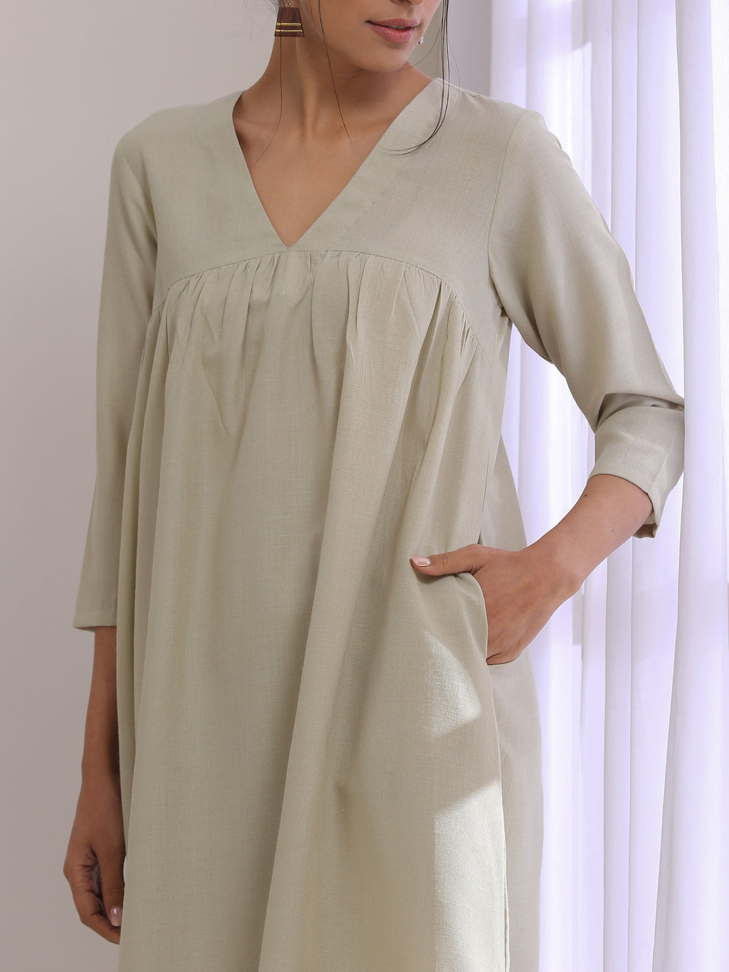 trueBrowns Light Grey Slub Gathered Kurta Pant Set | Grocsy