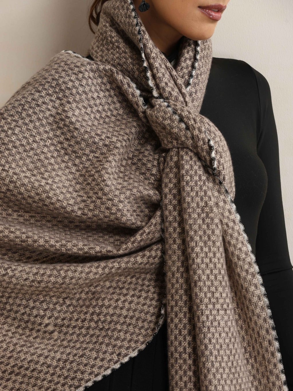 trueBrowns Grey Check Woollen Stole | Grocsy