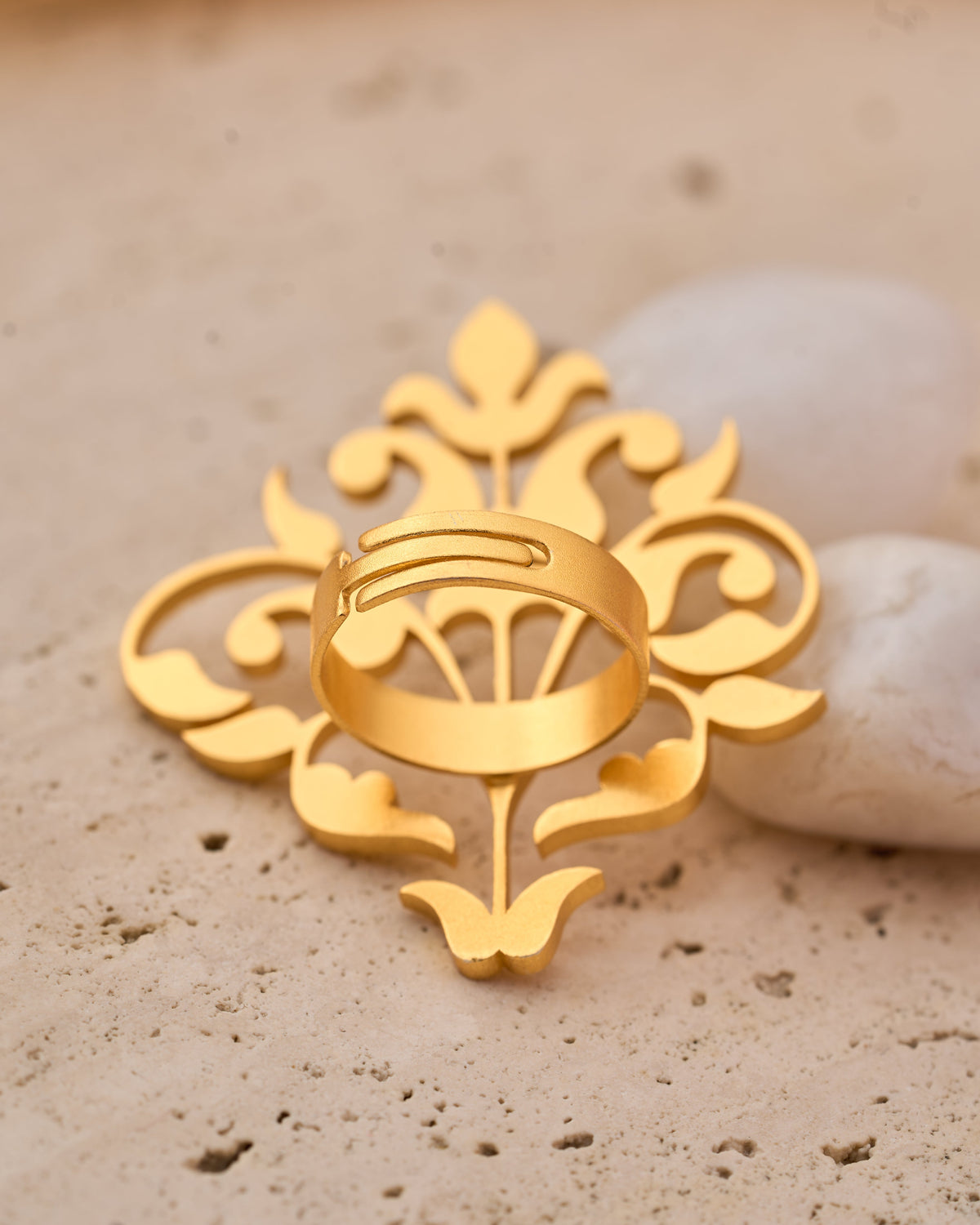 trueBrowns Gold-Polished Leaf Ring | Grocsy