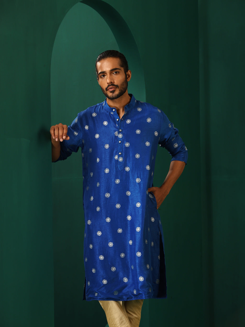 trueBrowns Men's Royal Blue Geometric Floral Viscose Silk Long Kurta | Grocsy