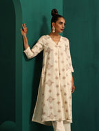 trueBrowns Ivory Peach Cotton Front Pleat Kurta Pant Set | Grocsy