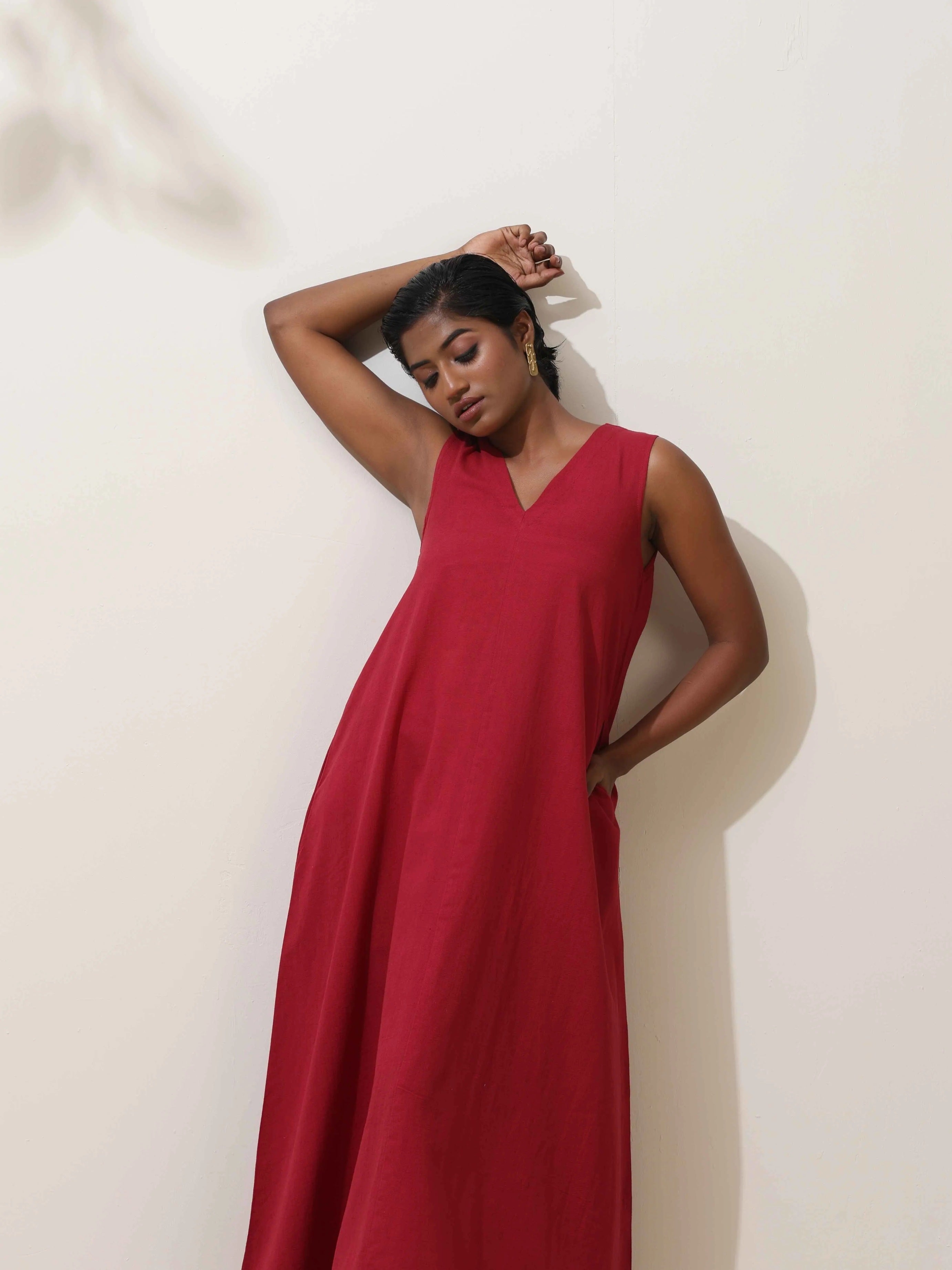 trueBrowns Maroon Cotton Linen Dress | Grocsy