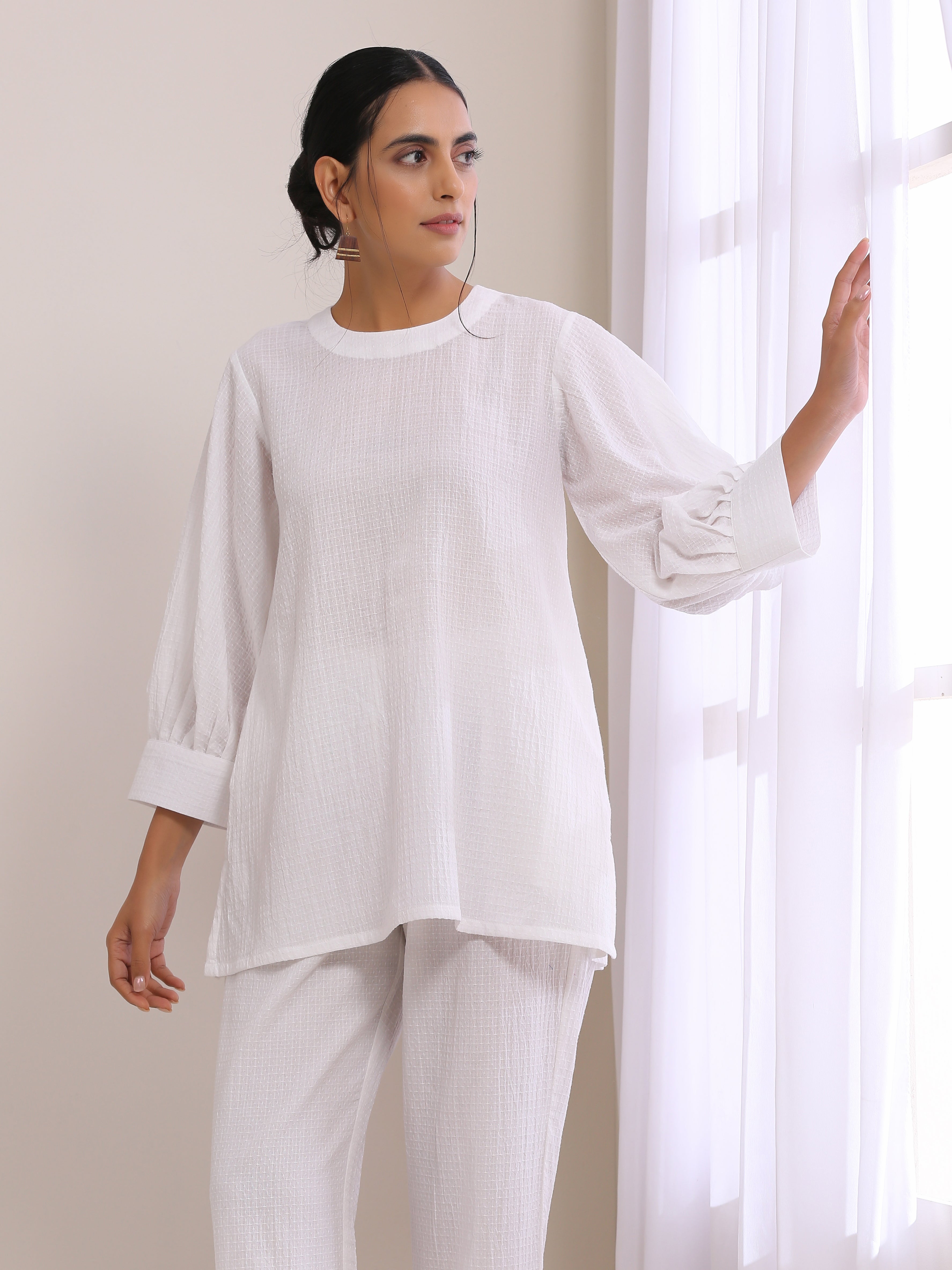 trueBrowns White Dobby Baggy Sleeve Co-Ord Set | Grocsy