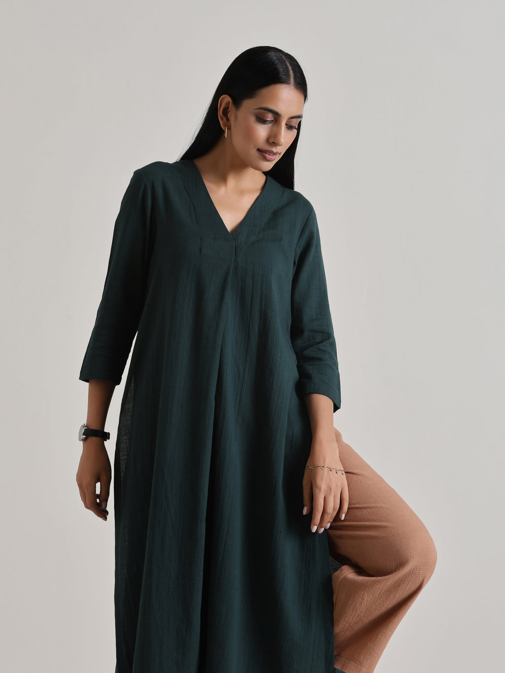 trueBrowns Dark Green Kurta Pant Set | Grocsy