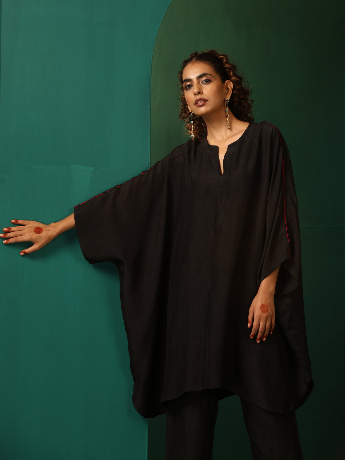 trueBrowns Black Silk Kaftan Pant Set | Grocsy
