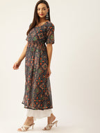 InWeave Women's Black Bandhani Georgette Front Slit Kurta Set | Grocsy