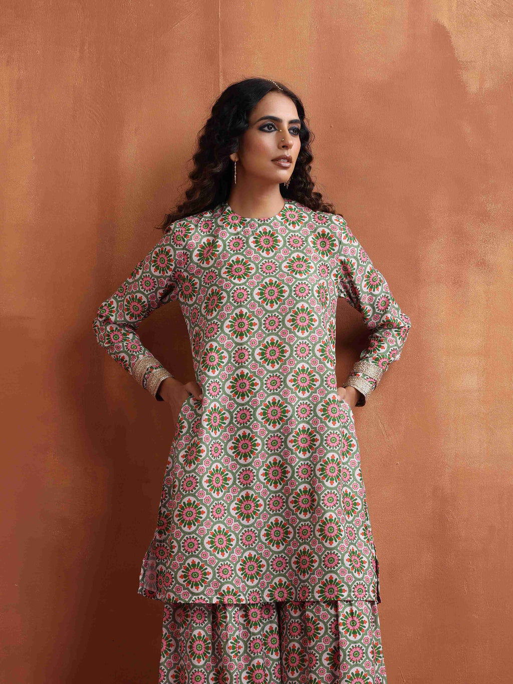 trueBrowns Off White Geometric Print Sharara Set | Grocsy