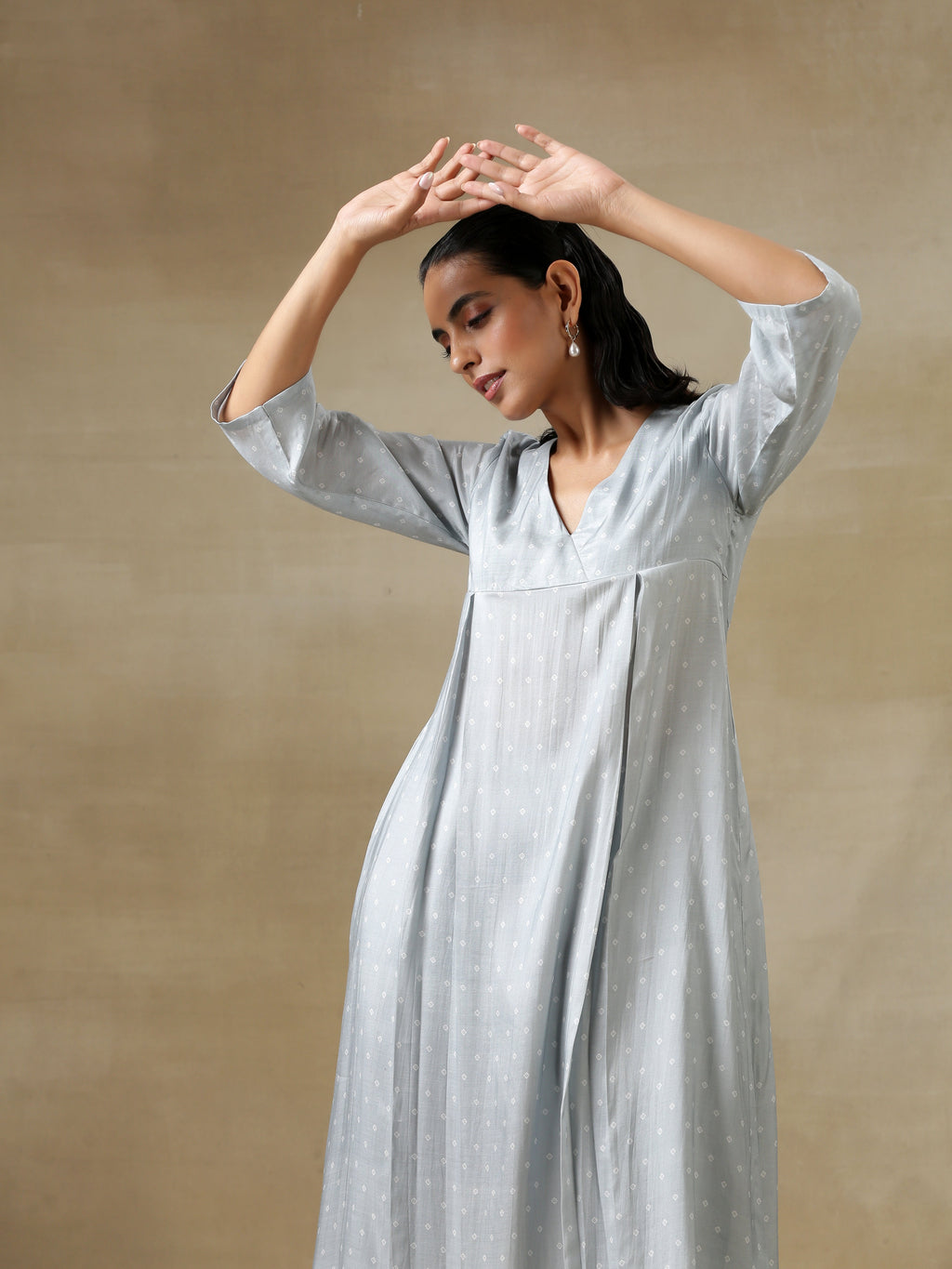 trueBrowns Grey Bandhani Printed Silk Yoke Kurta Pant Set | Grocsy