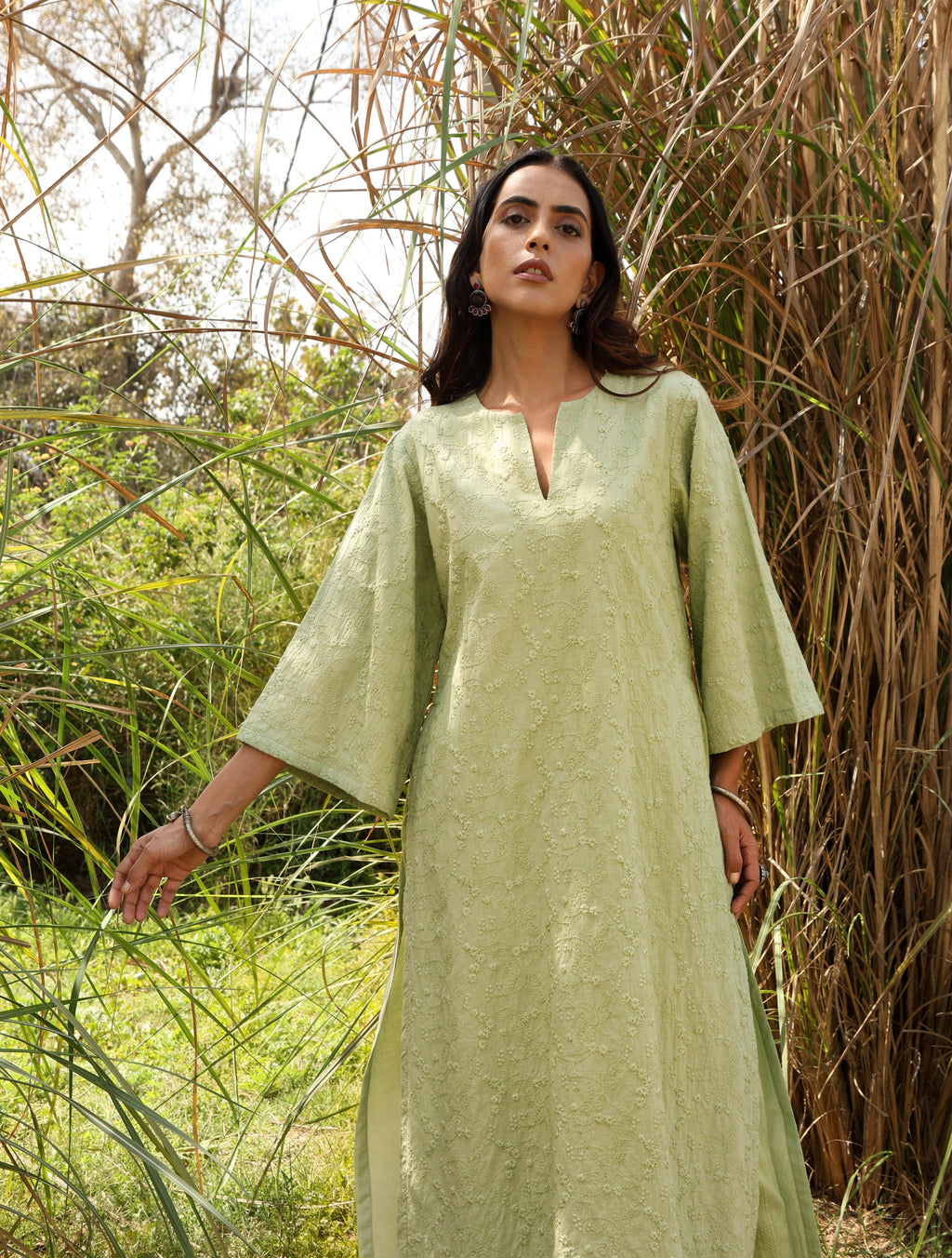 trueBrowns Green Cotton Embroidered Kurta Set | Grocsy