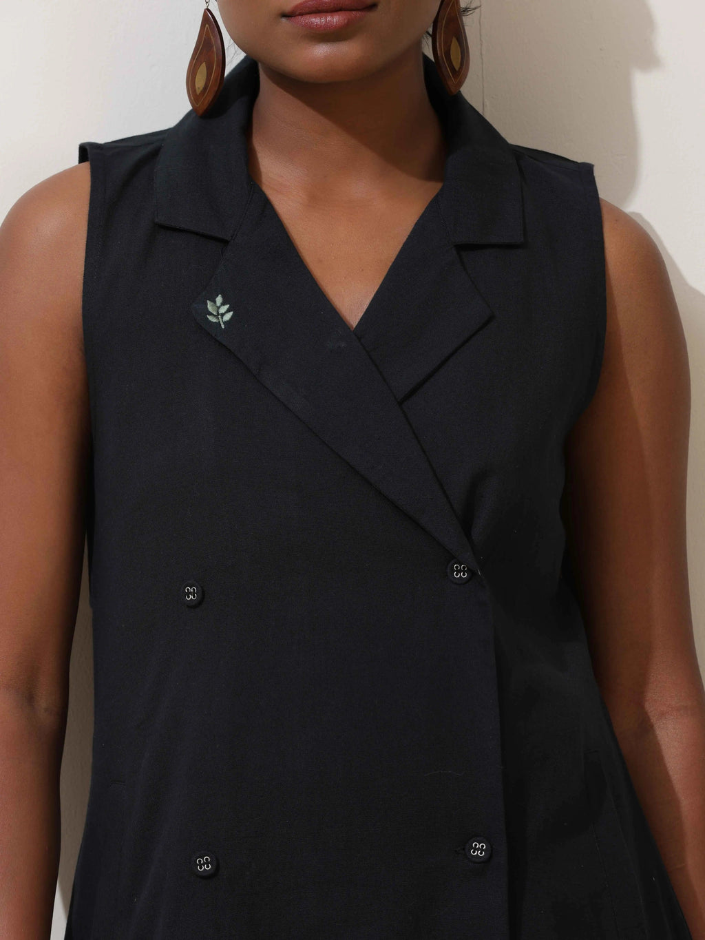 trueBrowns Black Cotton Linen Dress | Grocsy