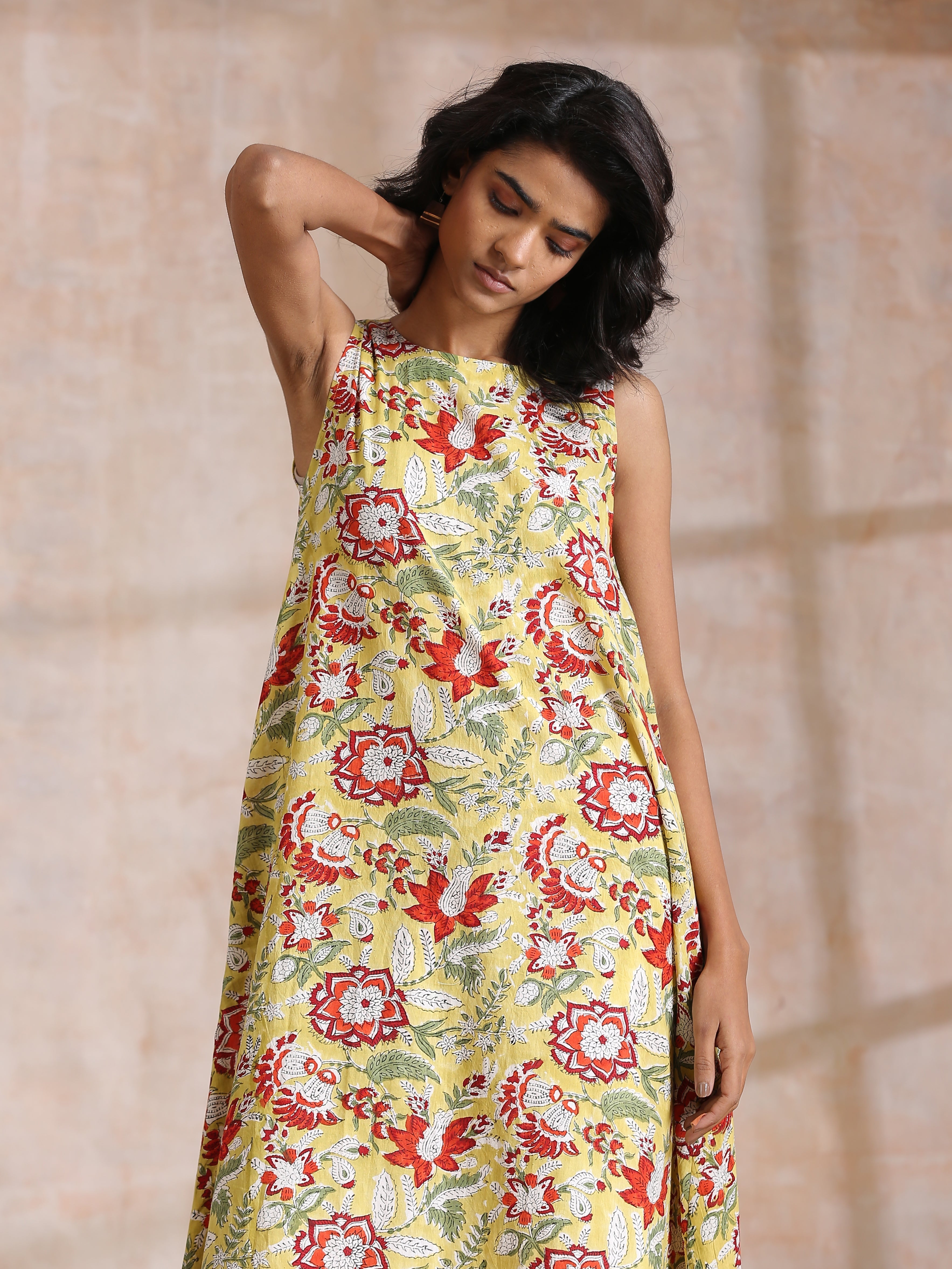 trueBrowns Yellow Overall Floral Block Print Cotton Sleeveless Kurta Pant Set | Grocsy