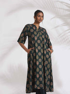 trueBrowns Green Foil Print Cotton Kurta Set | Grocsy