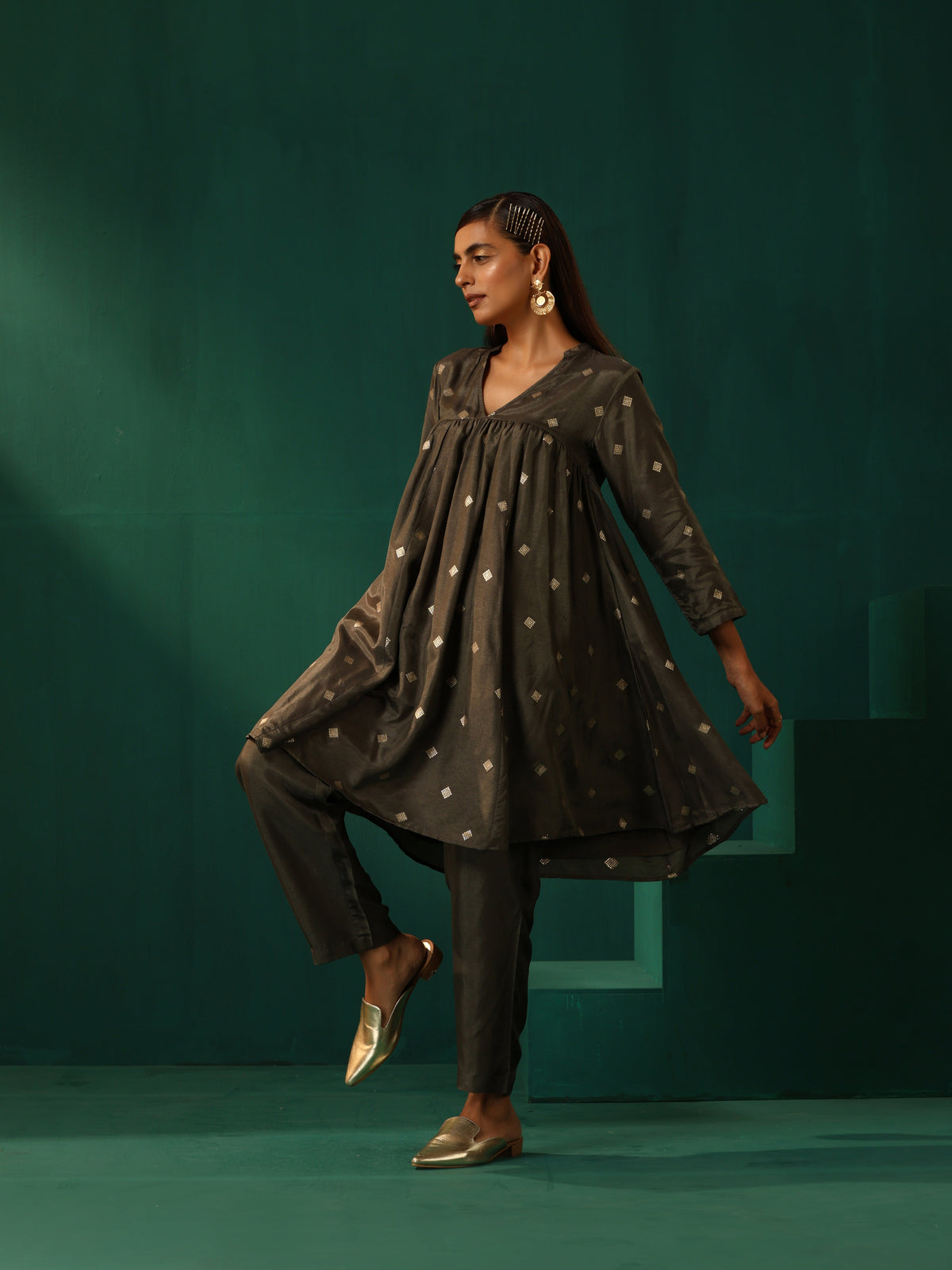 trueBrowns Grey Diamond Viscose Silk Yoke Gathered Co-ord Set | Grocsy
