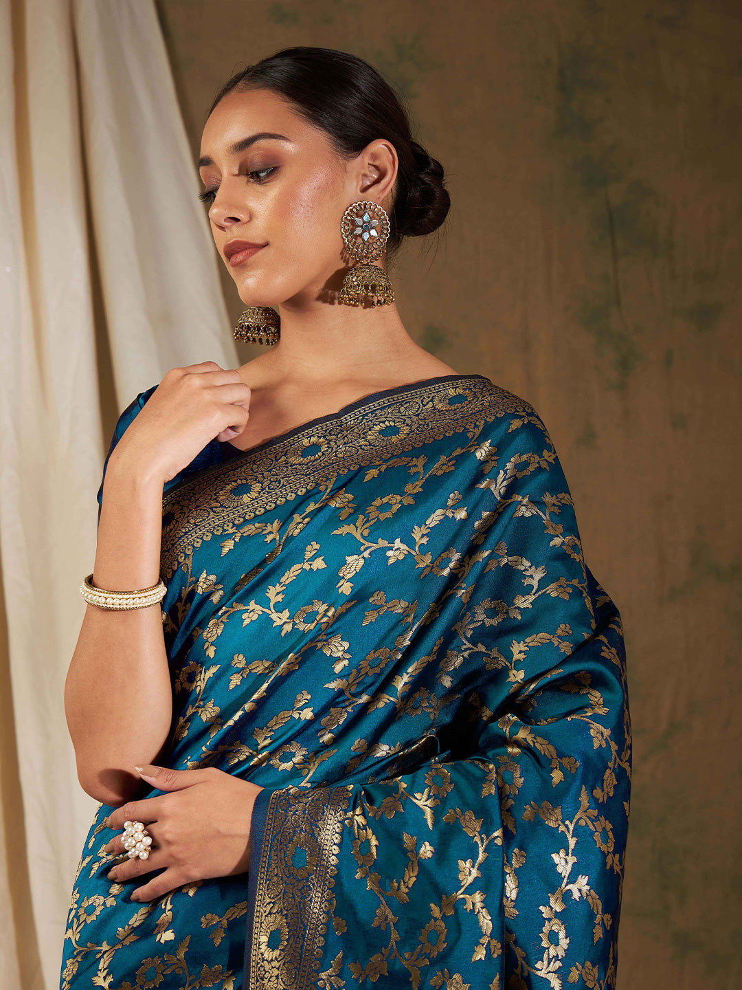 Sangria Blue Floral Woven Design Zari Kanjeevaram Saree | Grocsy