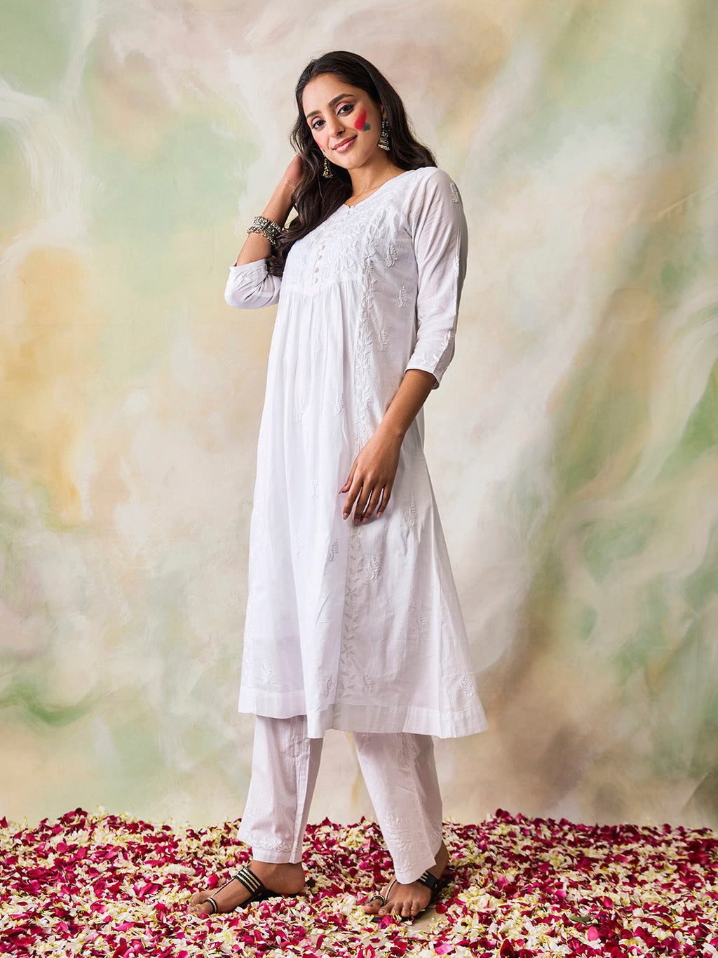 HOUSE OF KARI Ethnic Motifs Embroidered Chikankari Kurta | Grocsy