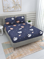 DREAM WEAVERZ Navy Blue & White Conversational Glazed Cotton 220 TC King Bedsheet with 2 Pillow Covers | Grocsy