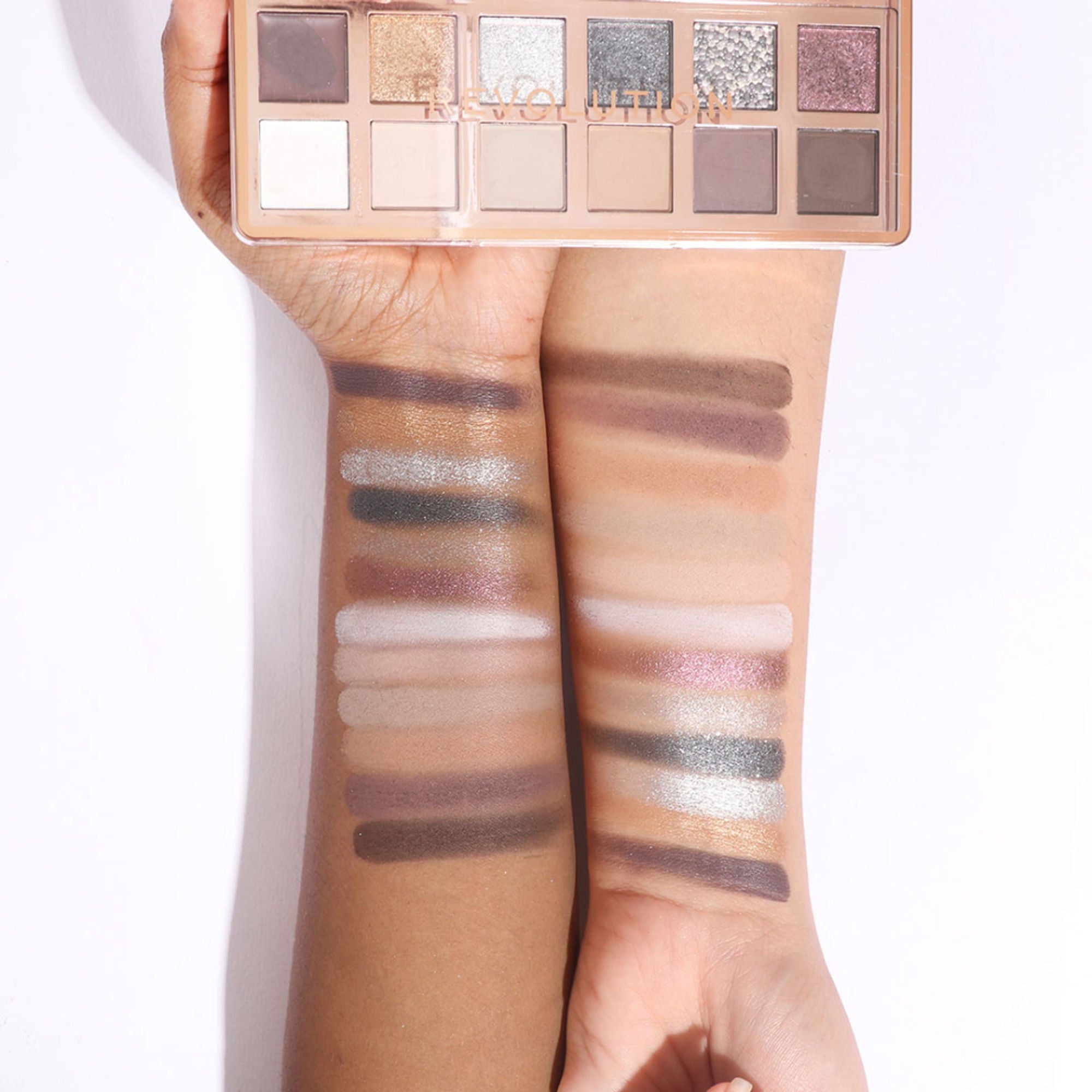 Makeup Revolution Eyeshadow Palette - The Smokey Icon Grunge | Grocsy