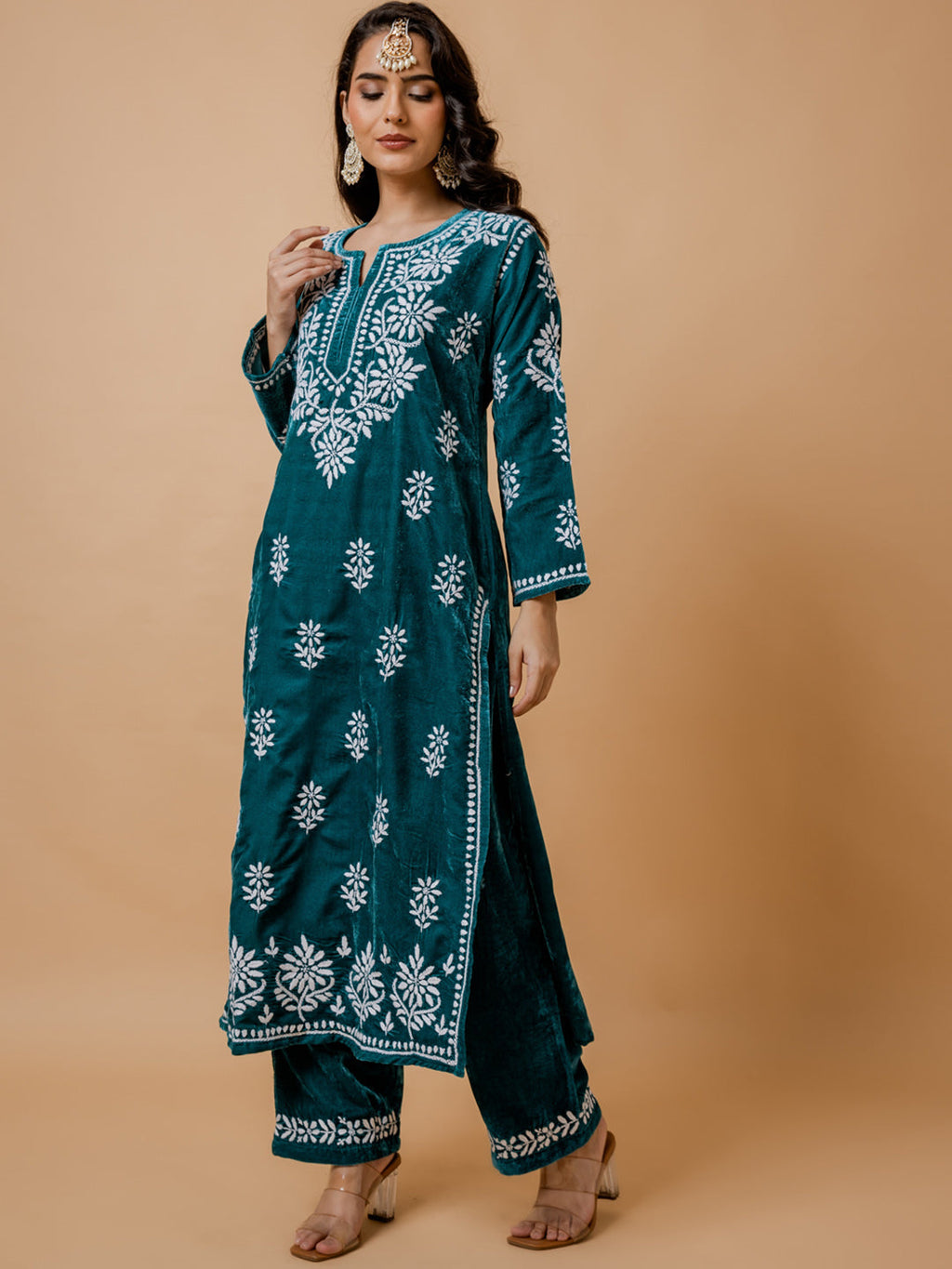 HOUSE OF KARI Ethnic Motifs Embroidered Chikankari Velvet Kurta With Trousers | Grocsy