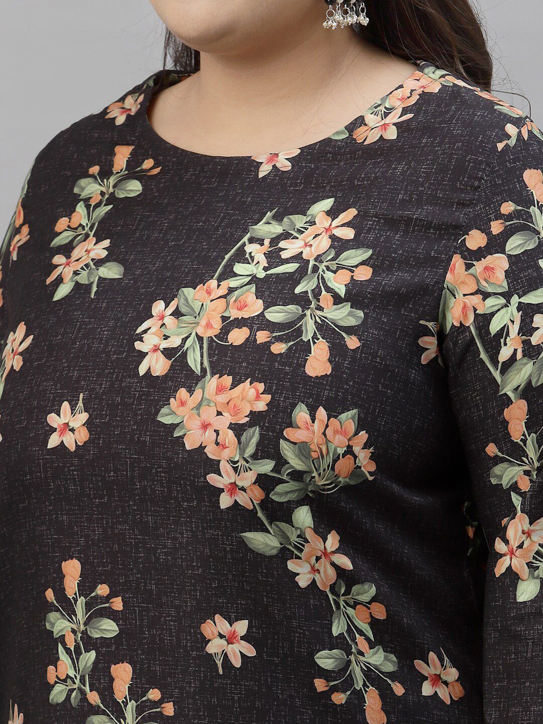Sztori Plus Size Black Floral Printed Round Neck Straight Kurta with Trousers | Grocsy