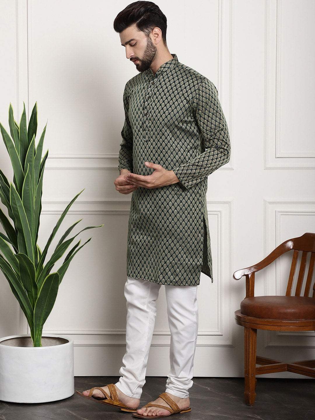 Sojanya Floral Printed Mandarin Collar Kurta With Churidar | Grocsy