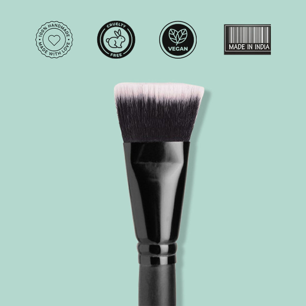 CUFFS N LASHES Big Bronzer Contour Brush - F025 | Grocsy
