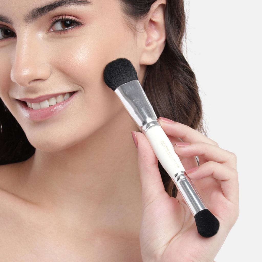 CUFFS N LASHES Concealer & Foundation Dual Brush - 03 | Grocsy