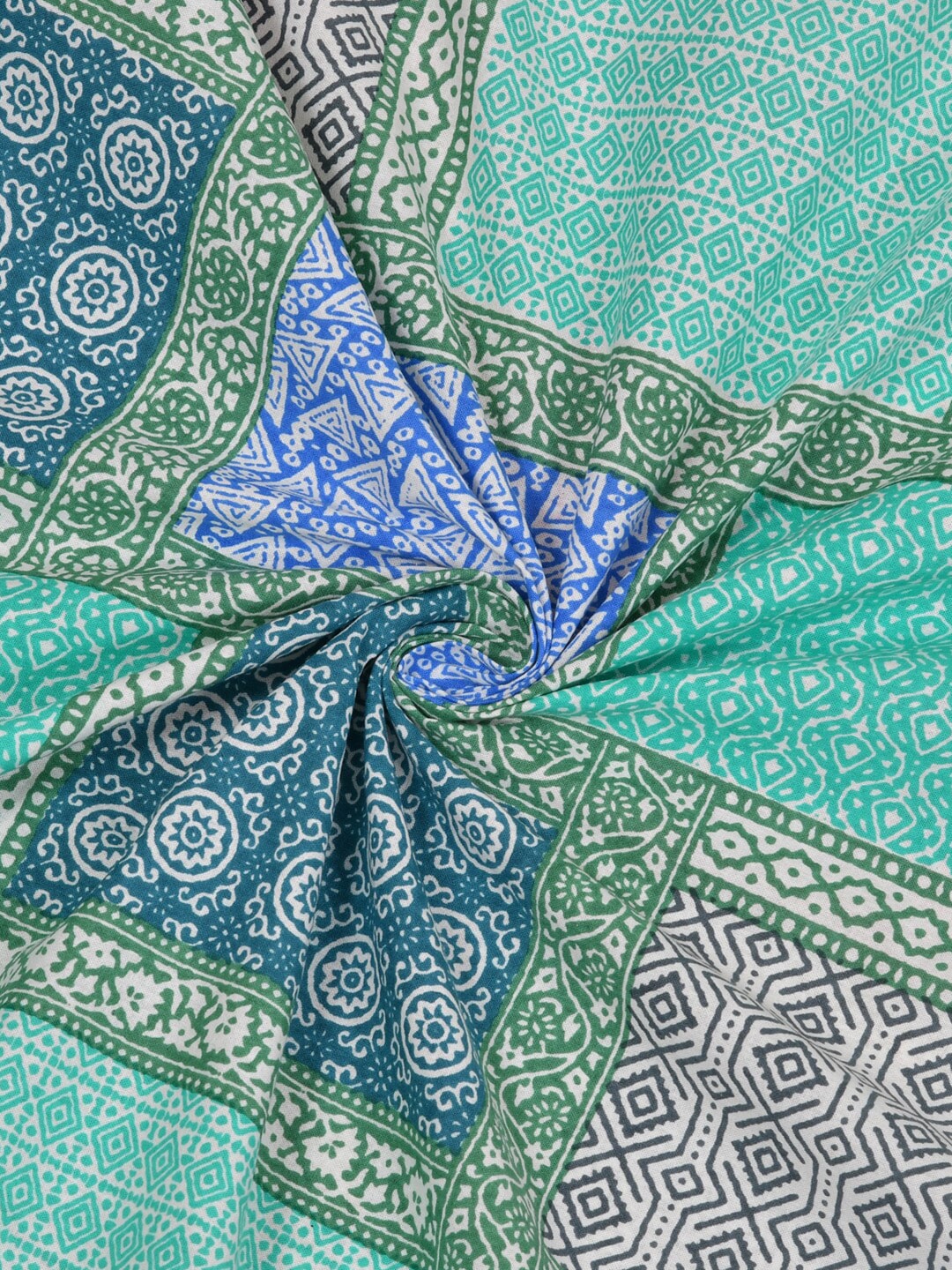 LIVING ROOTS Blue & Green Jaipur Printed 210 TC King Bedsheet with 2 Pillow Covers | Grocsy